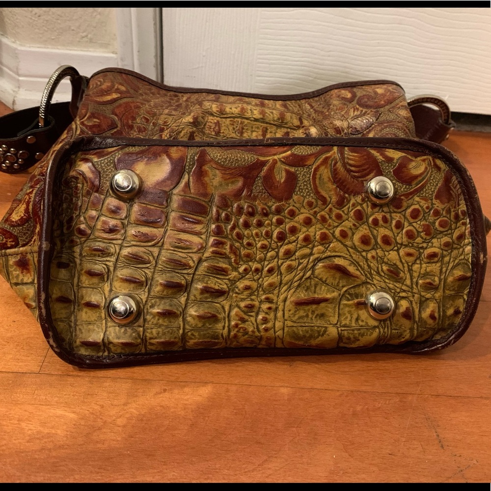 Almost New Raviani Croc Handbag - Picture 5 of 10